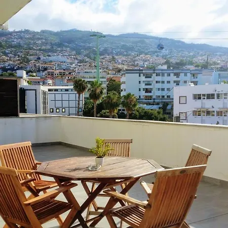Floor In Center Appartement *