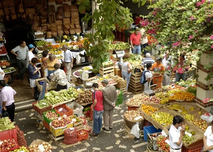 Floor In Center 푼샬