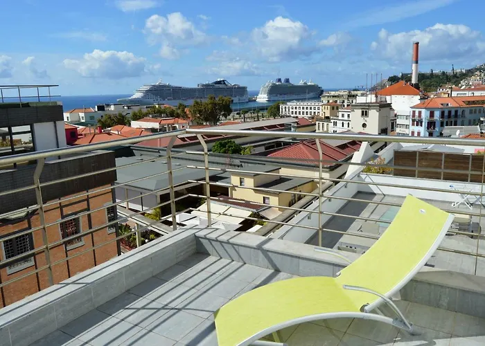 Floor In Center * 푼샬