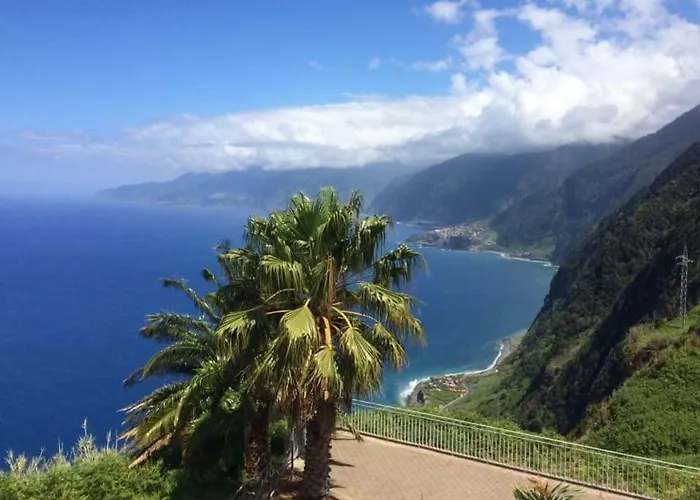 Floor In Center 아파트