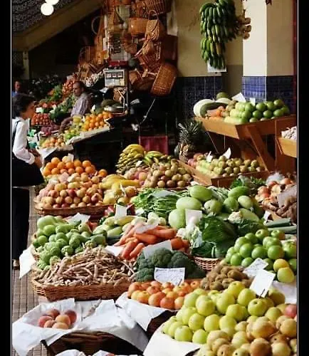 Floor In Center 아파트 푼샬