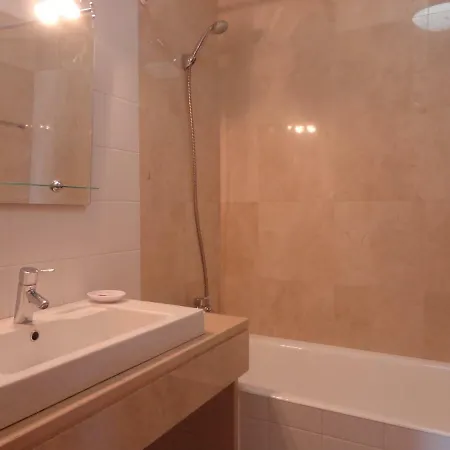 شقة Floor In Center فونشال