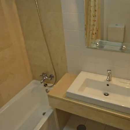 Floor In Center شقة *