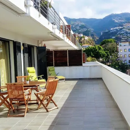 Floor In Center * Funchal (Madeira)